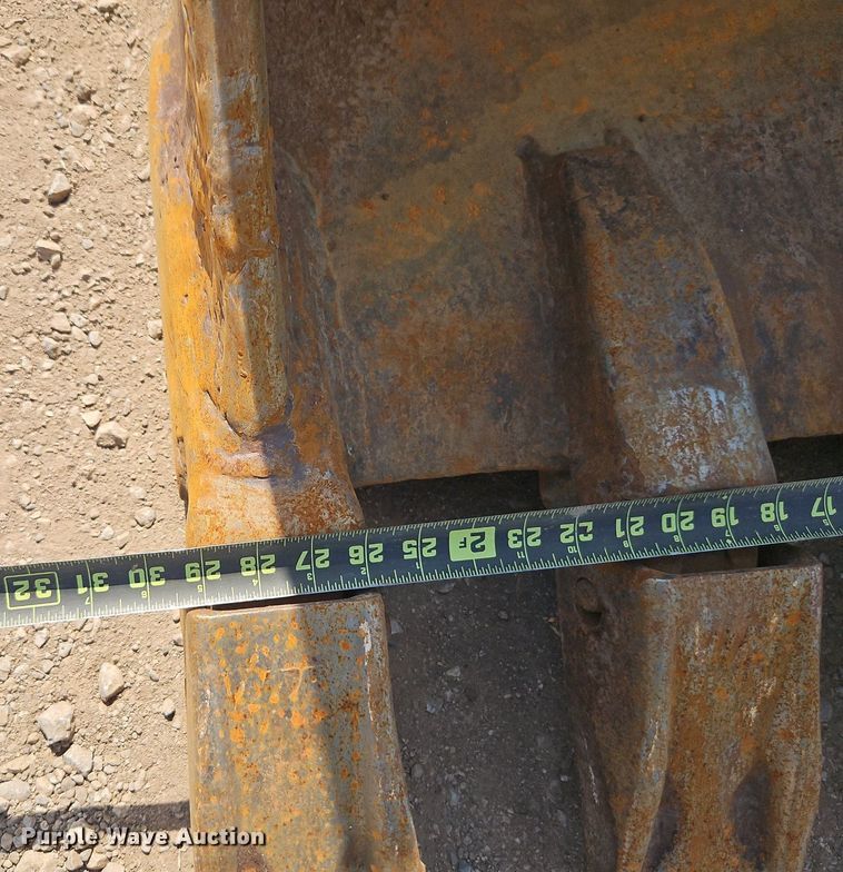 image for item DR8715 1992 Caterpillar  320L excavator