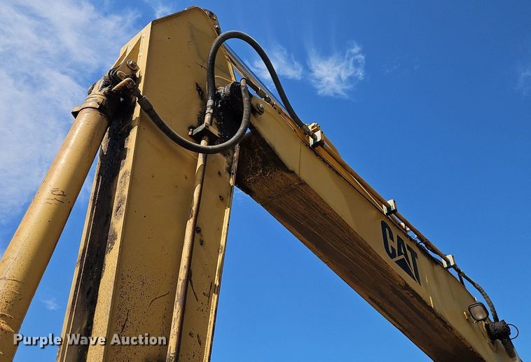image for item DR8715 1992 Caterpillar  320L excavator