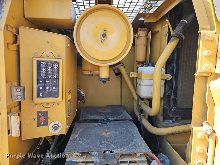 image for item DR8715 1992 Caterpillar  320L excavator