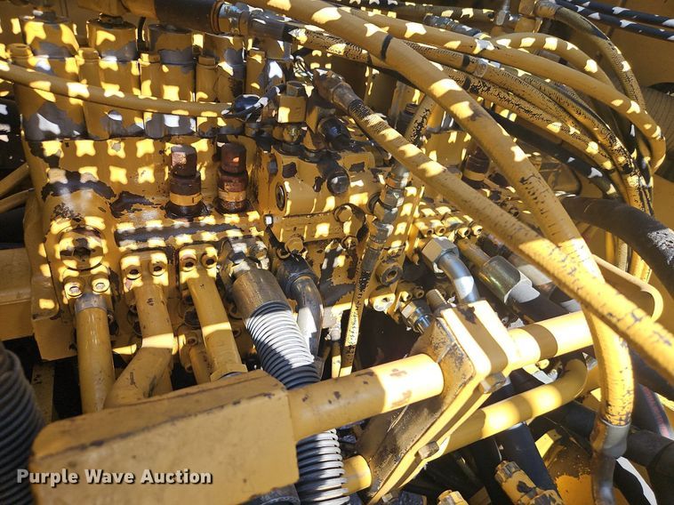 image for item DR8715 1992 Caterpillar  320L excavator