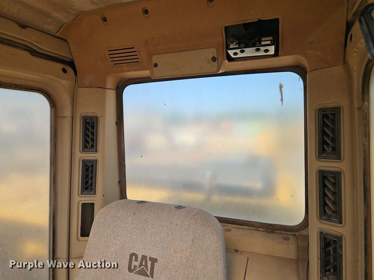 image for item DR8715 1992 Caterpillar  320L excavator