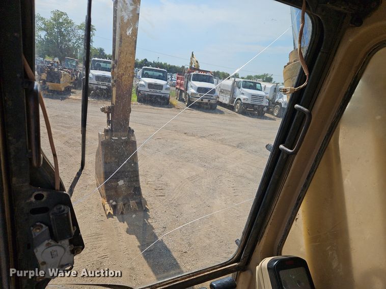 image for item DR8715 1992 Caterpillar  320L excavator