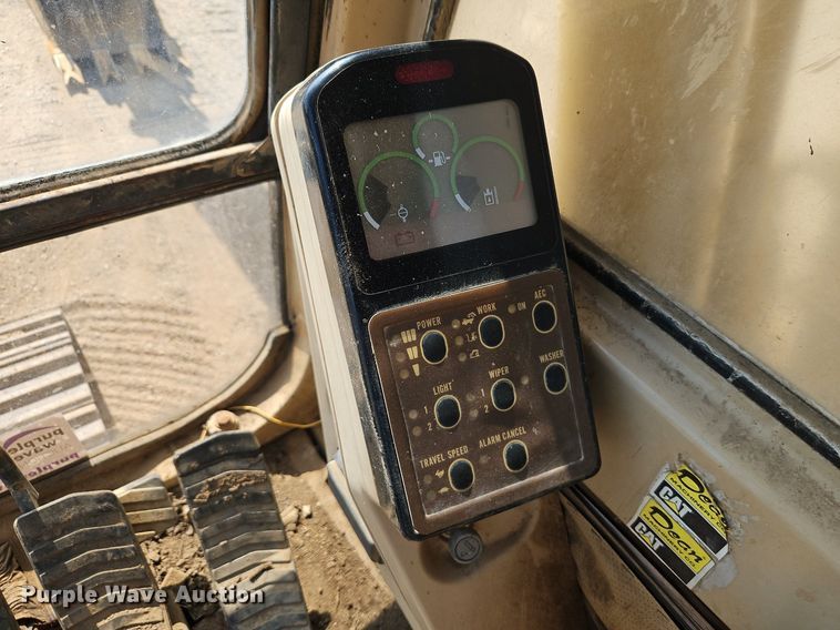 image for item DR8715 1992 Caterpillar  320L excavator