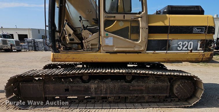 image for item DR8715 1992 Caterpillar  320L excavator