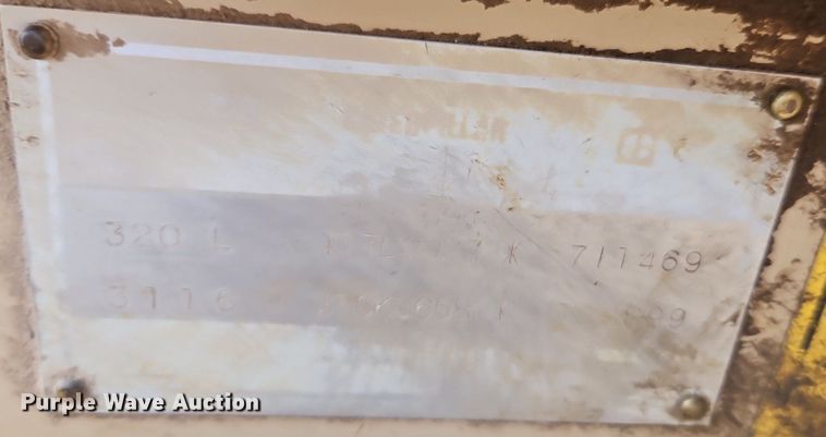 image for item DR8715 1992 Caterpillar  320L excavator