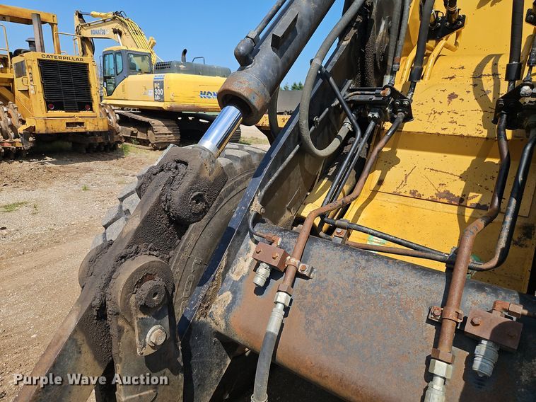 image for item DR8716 1990 Caterpillar  IT28B wheel loader