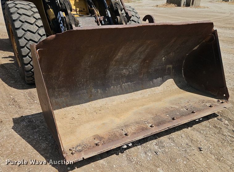 image for item DR8716 1990 Caterpillar  IT28B wheel loader