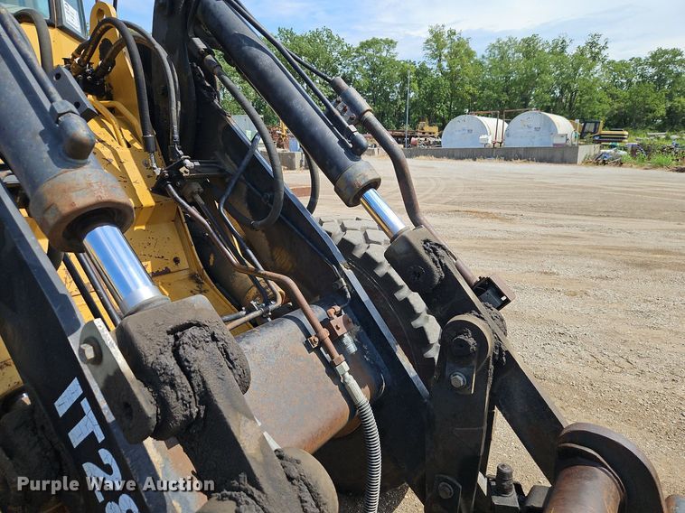 image for item DR8716 1990 Caterpillar  IT28B wheel loader