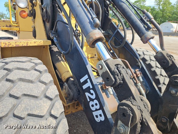 image for item DR8716 1990 Caterpillar  IT28B wheel loader