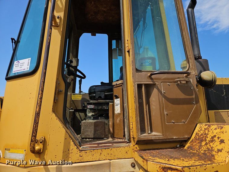 image for item DR8716 1990 Caterpillar  IT28B wheel loader
