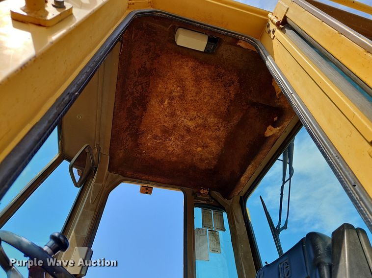 image for item DR8716 1990 Caterpillar  IT28B wheel loader