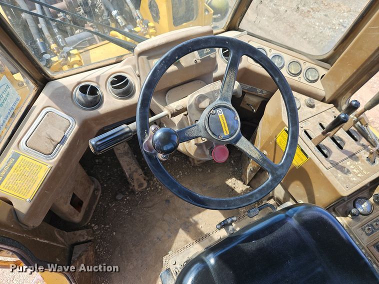 image for item DR8716 1990 Caterpillar  IT28B wheel loader