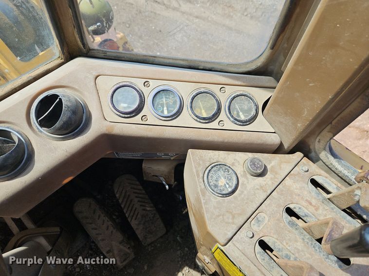 image for item DR8716 1990 Caterpillar  IT28B wheel loader