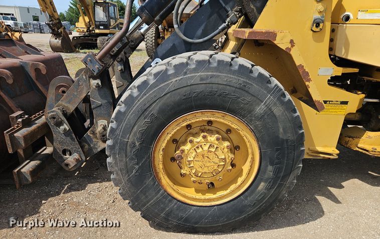 image for item DR8716 1990 Caterpillar  IT28B wheel loader