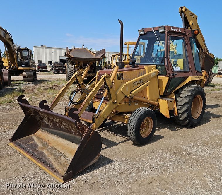 image for item DR8717 1985 Case 580 Super E backhoe