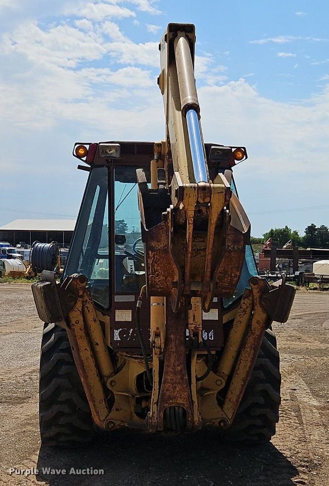 image for item DR8717 1985 Case 580 Super E backhoe