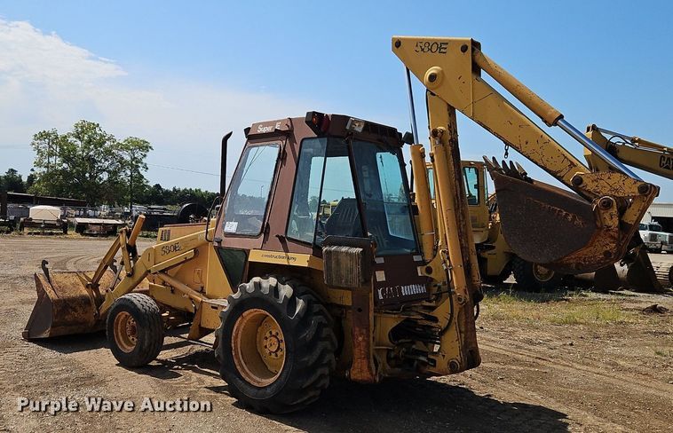 image for item DR8717 1985 Case 580 Super E backhoe