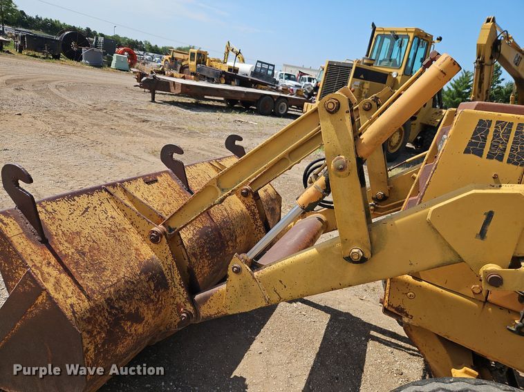 image for item DR8717 1985 Case 580 Super E backhoe