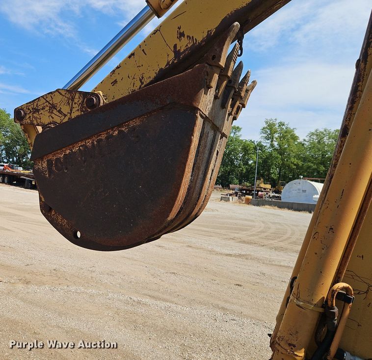 image for item DR8717 1985 Case 580 Super E backhoe