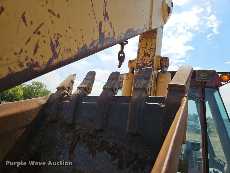 image for item DR8717 1985 Case 580 Super E backhoe