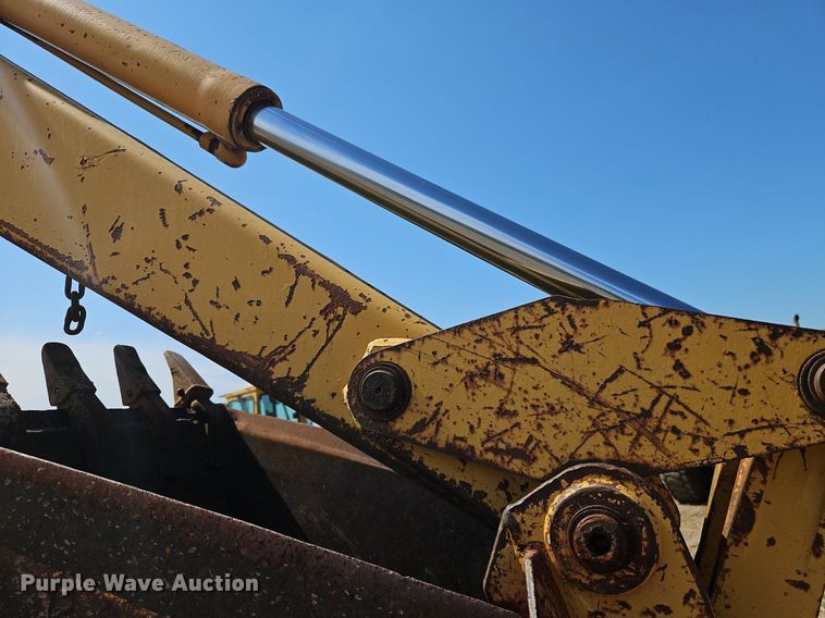 image for item DR8717 1985 Case 580 Super E backhoe