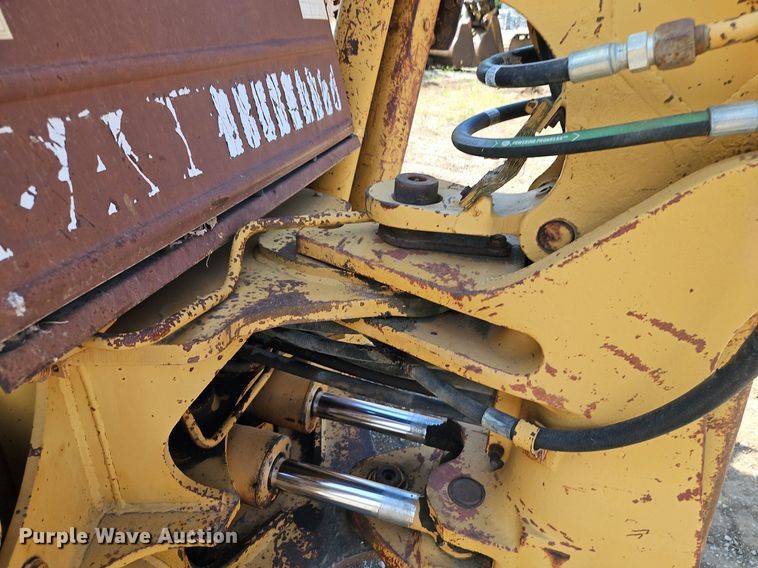 image for item DR8717 1985 Case 580 Super E backhoe
