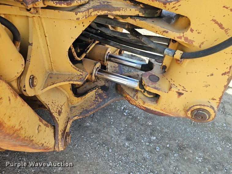 image for item DR8717 1985 Case 580 Super E backhoe