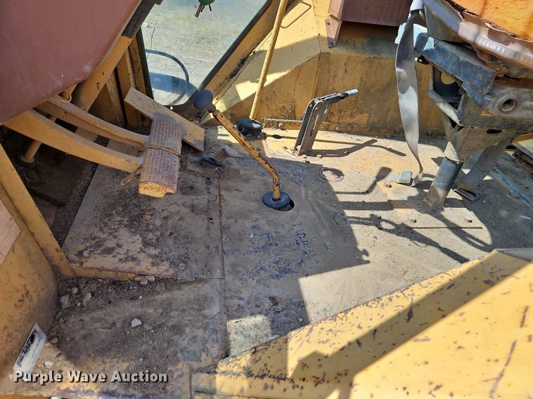 image for item DR8717 1985 Case 580 Super E backhoe