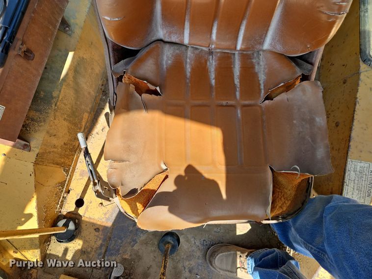 image for item DR8717 1985 Case 580 Super E backhoe