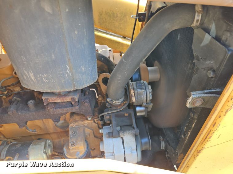 image for item DR8717 1985 Case 580 Super E backhoe