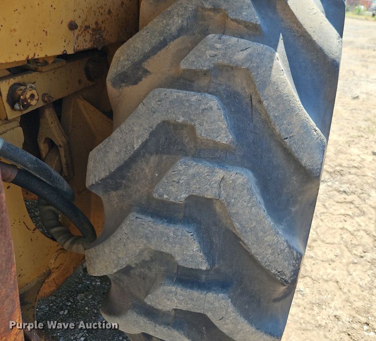 image for item DR8717 1985 Case 580 Super E backhoe