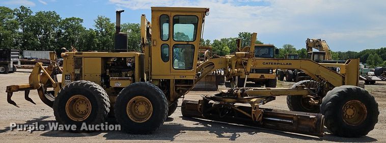 image for item DR8718 1977 Caterpillar  14G motor grader