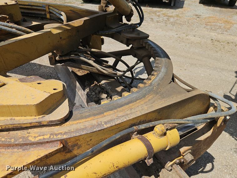 image for item DR8718 1977 Caterpillar  14G motor grader