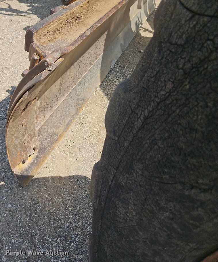 image for item DR8718 1977 Caterpillar  14G motor grader