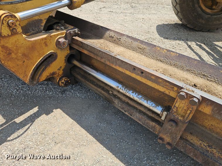 image for item DR8718 1977 Caterpillar  14G motor grader