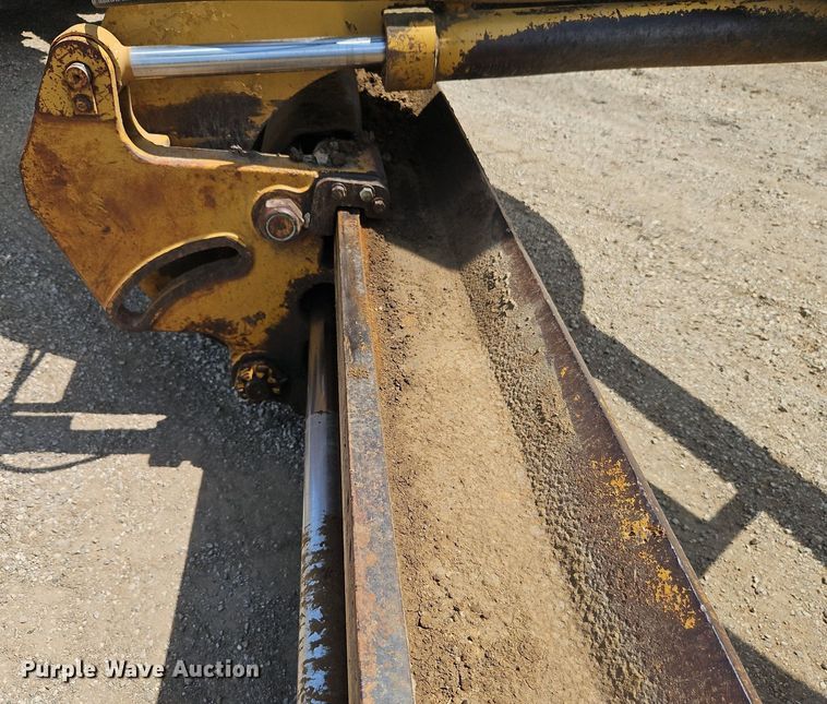 image for item DR8718 1977 Caterpillar  14G motor grader