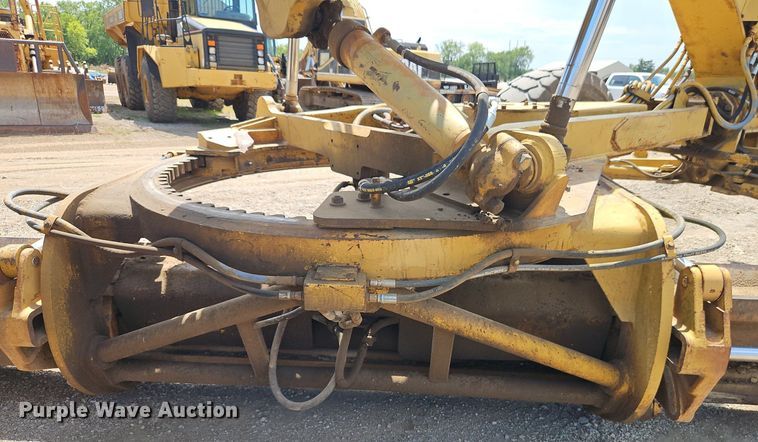 image for item DR8718 1977 Caterpillar  14G motor grader