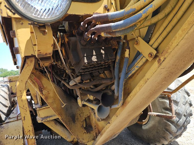 image for item DR8718 1977 Caterpillar  14G motor grader