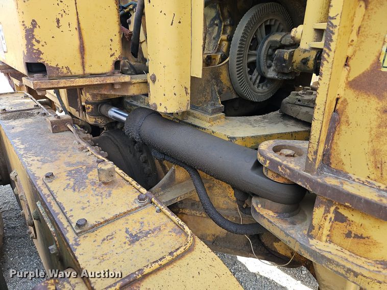 image for item DR8718 1977 Caterpillar  14G motor grader