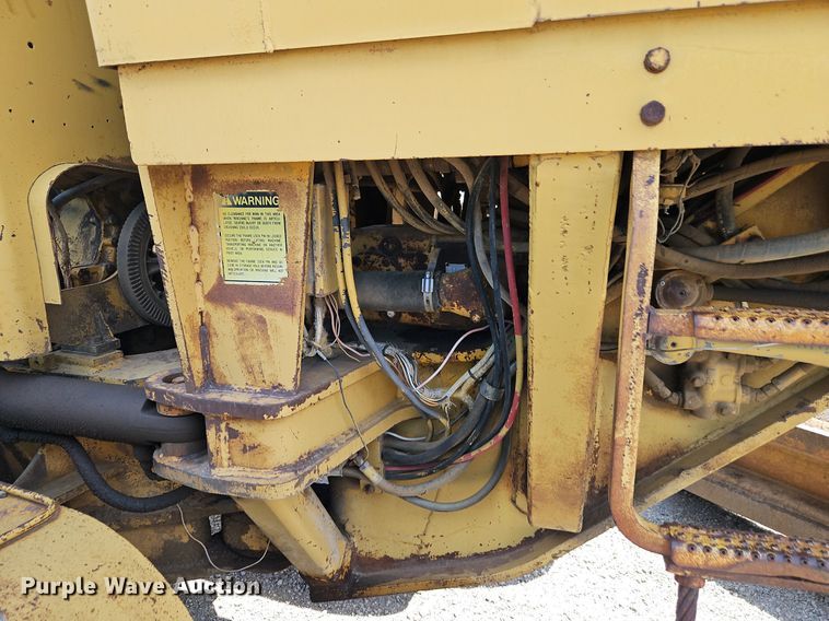 image for item DR8718 1977 Caterpillar  14G motor grader
