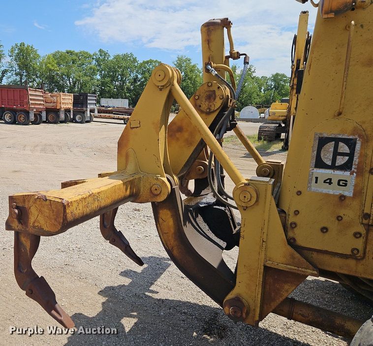 image for item DR8718 1977 Caterpillar  14G motor grader