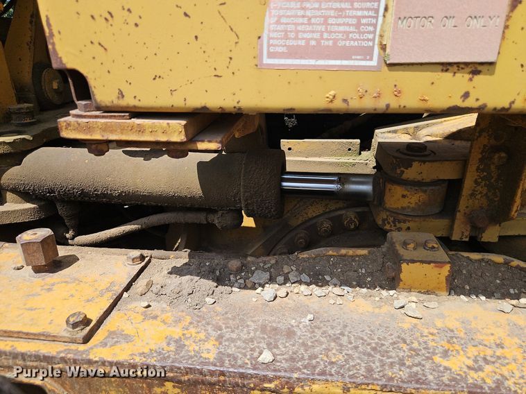 image for item DR8718 1977 Caterpillar  14G motor grader