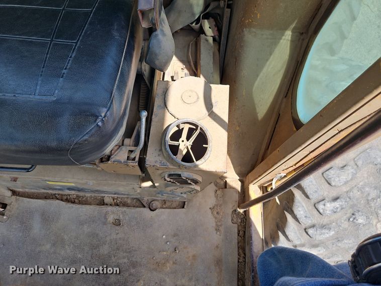 image for item DR8718 1977 Caterpillar  14G motor grader