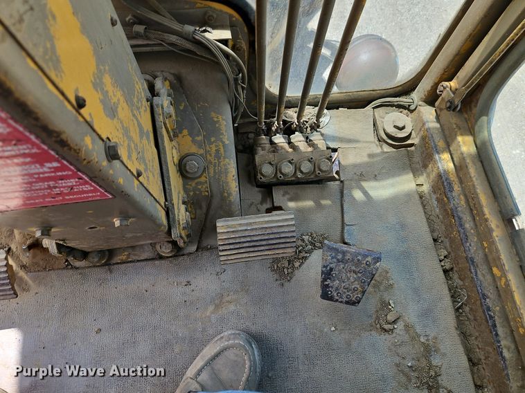 image for item DR8718 1977 Caterpillar  14G motor grader