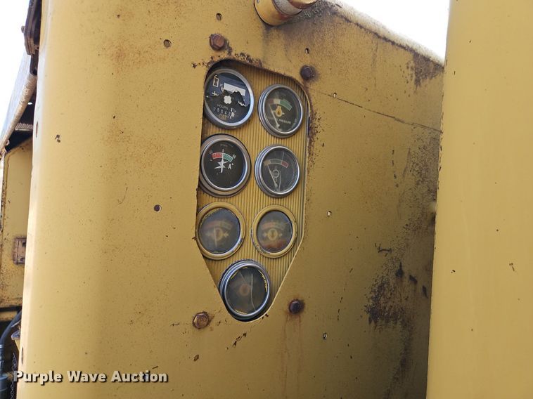 image for item DR8718 1977 Caterpillar  14G motor grader