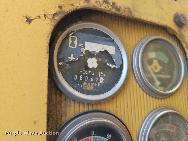 image for item DR8718 1977 Caterpillar  14G motor grader