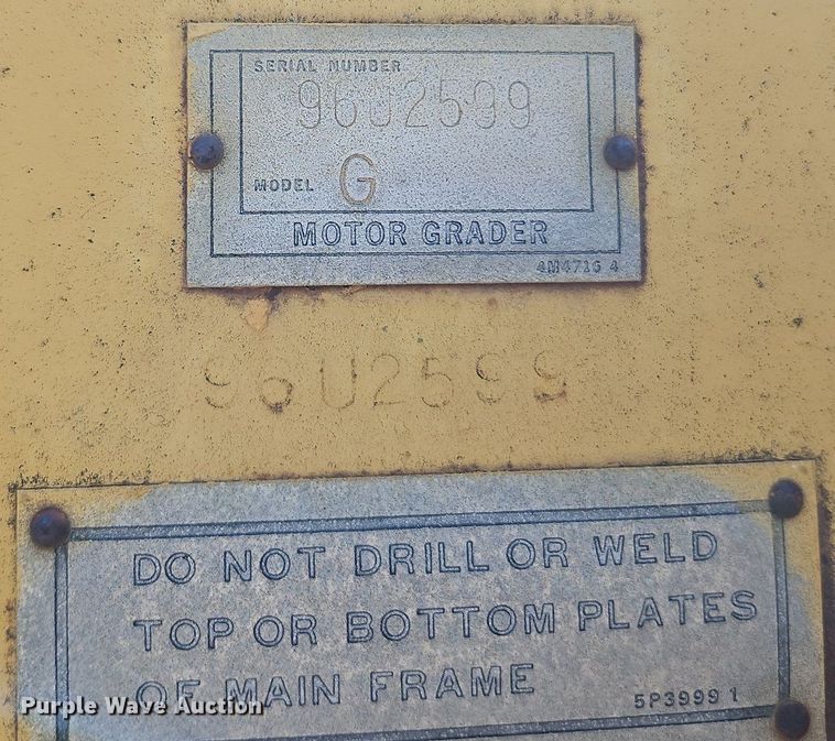 image for item DR8718 1977 Caterpillar  14G motor grader