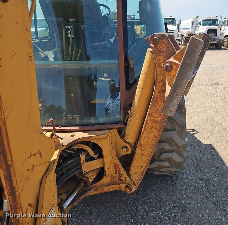 image for item DR8720 1992 Case 580 Super K backhoe