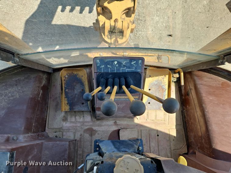 image for item DR8720 1992 Case 580 Super K backhoe