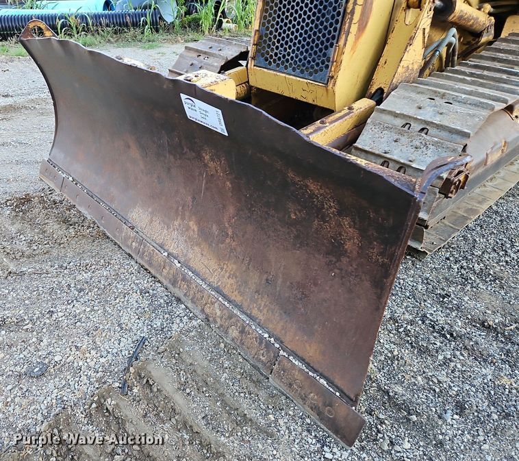 image for item DR8721 1989 Caterpillar  D4C dozer